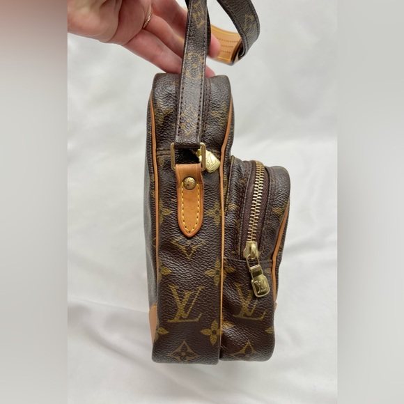 ‼️SOLD‼️Louis Vuitton Amazone Crossbody ❤️ 100% Authentic GREAT CONDITION‼️ - Picture 9 of 16